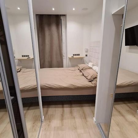 Suresnes : 2 Pieces Cosy Apartment Exterior photo